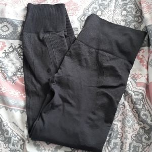 Reposh Lululemon black  seamless leggings